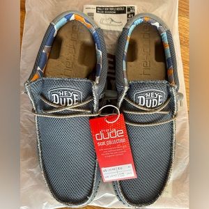 Hey Dude, Wally Sox Men size 8, Ladies 10. NEW! With tags, never worn